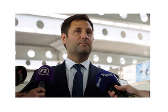 Todorović dobija bonus i ako u avionu ima devet putnika Todorović dobija bonus i ako u avionu ima devet putnika