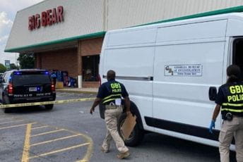 Kupac u Džordžiji ubio prodavačicu zbog maske Kupac u Džordžiji ubio prodavačicu zbog maske