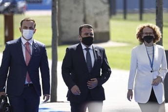 Zaev pozvao Bajdena da posjeti Zapadni Balkan Zaev pozvao Bajdena da posjeti Zapadni Balkan