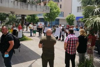 NVO Luča traži od Tužilaštva da javnosti saopšti status krivične prijave protiv Leposavića NVO Luča traži od Tužilaštva da javnosti saopšti status krivične prijave protiv Leposavića