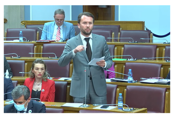 Konjević: Većina povukla sopstveni prijedlog zakona Konjević: Većina povukla sopstveni prijedlog zakona