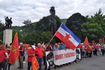 Antifašistička šetnja u Bijelom Polju: Nećemo dozvoliti da krv predaka bude uzalud prolivena Protest u Bijelom Polju