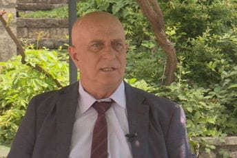 RASTODER: Svoje neznanje vlada prvo pokazala na dijaspori Esad Rastoder