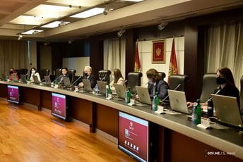 Najviše se zapošljavalo u zdravstvu i policiji Najviše se zapošljavalo u zdravstvu i policiji