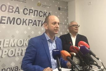 Knežević: Bečić, Krivokapić, Abazović i Đukanović izglasali najsramniju i "najizdajničkiju" odluku prema srpskom narodu Knežević: Bečić, Krivokapić, Abazović i Đukanović izglasali najsramniju i "najizdajničkiju" odluku prema srpskom narodu