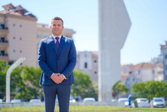 SDP: Dižemo glas protiv fašizma, u Budvi nećete proći! SDP: Dižemo glas protiv fašizma, u Budvi nećete proći!