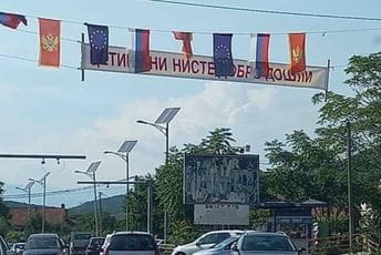 Uklonjen transparent "Cetinjani nijeste dobrodošli" Uklonjen transparent "Cetinjani nijeste dobrodošli"