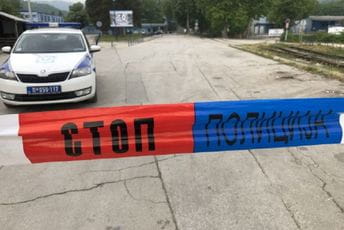 Kamiondžija iz Italije htio da prokrijumčari u Srbiju 13 indijskih državljana Kamiondžija iz Italije htio da prokrijumčari u Srbiju 13 indijskih državljana