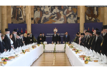 Jedna crkva, jedan narod, jedan vođa Jedna crkva, jedan narod, jedan vođa