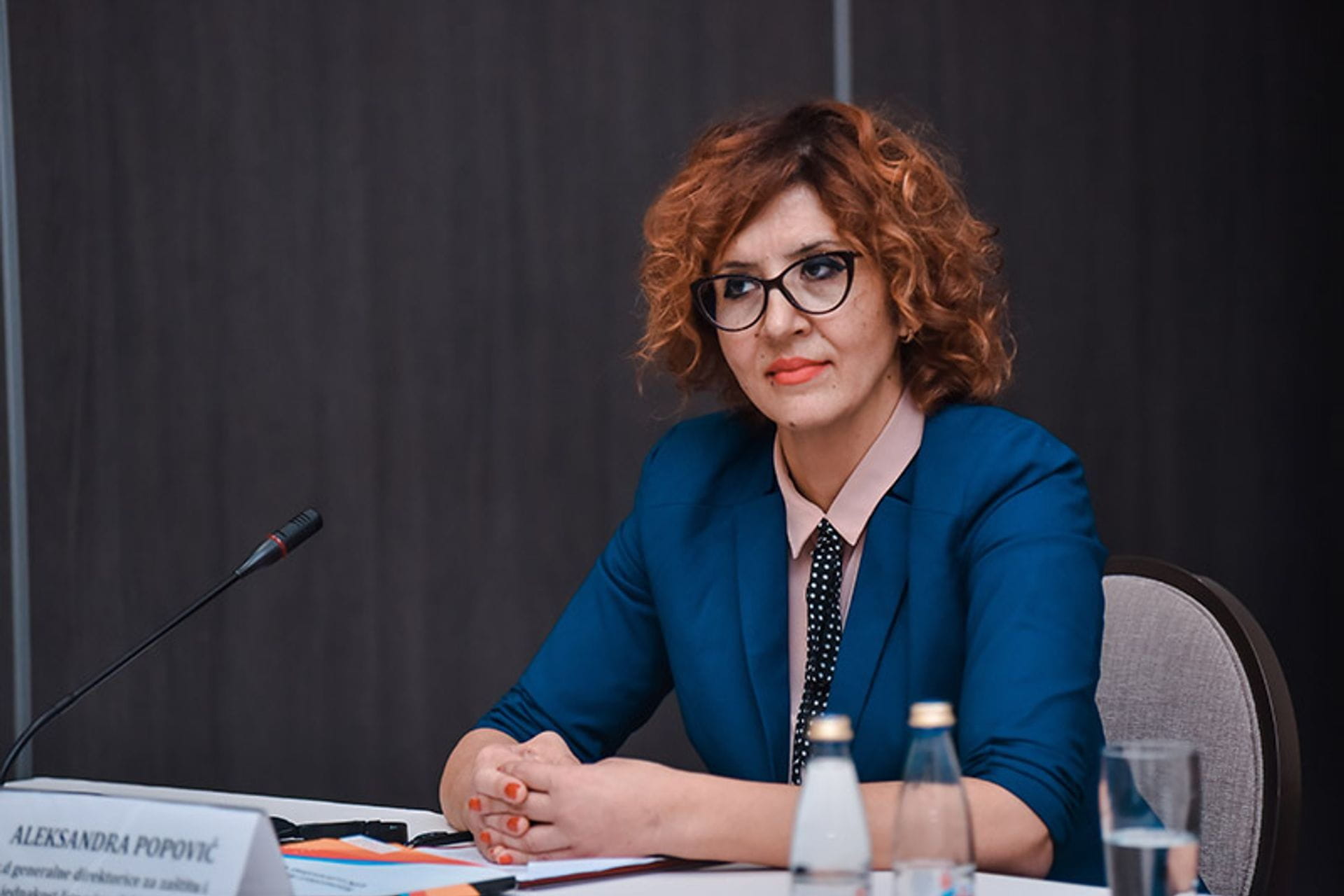 Fotografija 4: Umjesto stigmatizacije i nepovjerenja institucije da pokažu otvorenost i podstaknu prepoznavanje i prijavu nasilja od strane OSI