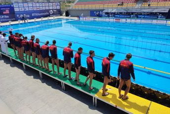 Sjajne ajkule potopile Amerikance Sjajne ajkule potopile Amerikance