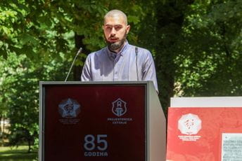 Ova vlast vodi Crnu Goru u sunovrat Ova vlast vodi Crnu Goru u sunovrat