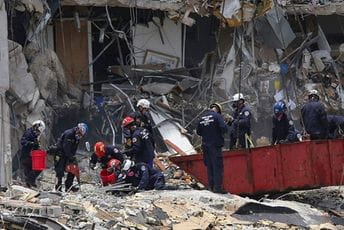 U rušenju zgrade u Majamiju stradalo 20 osoba, 128 nestalih U rušenju zgrade u Majamiju stradalo 20 osoba, 128 nestalih