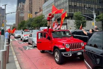 Patriotska auto-kolona u Njujorku Patriotska auto-kolona u Njujorku