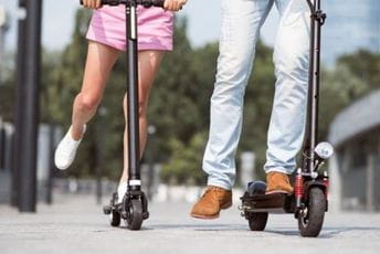 Brzi i nečujni - djeca i odrasli ih voze kuda hoće Brzi i nečujni - djeca i odrasli ih voze kuda hoće