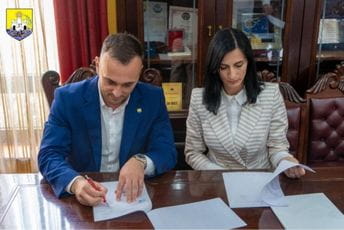 Potpisan Memorandum o saradnji između Arhitektonskog fakulteta i Opštine Ulcinj Potpisan Memorandum o saradnji između Arhitektonskog fakulteta i Opštine Ulcinj