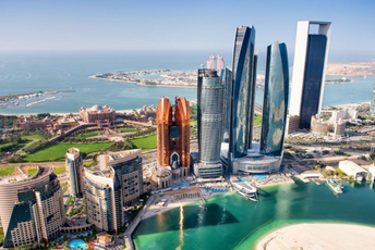 Abu Dabi zatvara javna mjesta za nevakcinisane