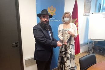 Jevrejska zajednica obezbjeđuje medicinska pomagala za osobe sa invaliditetom Jevrejska zajednica obezbjeđuje medicinska pomagala za osobe sa invaliditetom