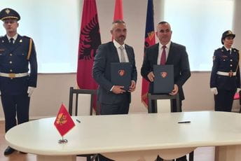 Policije Crne Gore i Albanije imaju izuzetne partnerske odnose Policije Crne Gore i Albanije imaju izuzetne partnerske odnose