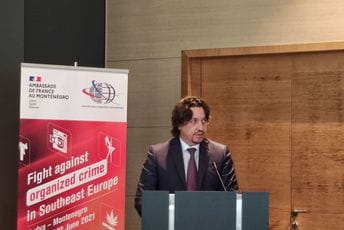 Sekulović: Saradnja državnih organa i međunarodnih partnera ključ borbe protiv organizovanog kriminala Sekulović: Saradnja državnih organa i međunarodnih partnera ključ borbe protiv organizovanog kriminala