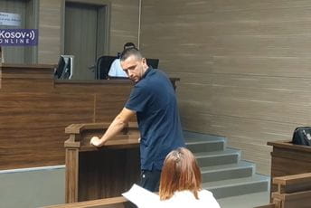 Ristu Jovanoviću 30 dana pritvora, prijeti mu do pet godina zatvora Ristu Jovanoviću 30 dana pritvora, prijeti mu do pet godina zatvora