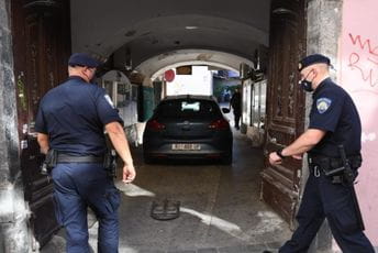 Uhapšeno još deset osoba, među njima i suprug bivše misice Uhapšeno još deset osoba, među njima i suprug bivše misice