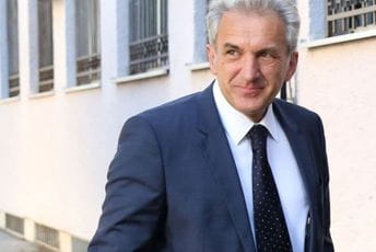 Stamatović opozvan sa dužnosti generalnog konzulata u Njujorku Stamatović opozvan sa dužnosti generalnog konzulata u Njujorku