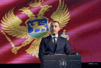 Šćekić: Neću u trku za lidera SNP-a, Jokoviću podrška Šćekić: Neću u trku za lidera SNP-a, Jokoviću podrška