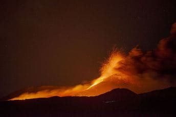 Sicilija: Zatvoren aerodrom u Kataniji zbog erupcije Etne Ilustracija