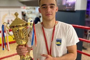 "Titans Fights": Damjan Liješević proglašen za najboljeg mladog boksera "Titans Fights": Damjan Liješević proglašen za najboljeg mladog boksera