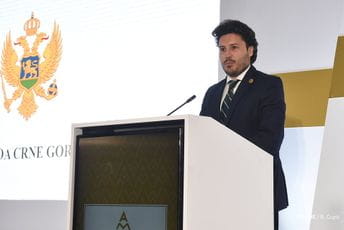 Abazović čestitao Kurban-Bajram Abazović čestitao Kurban-Bajram