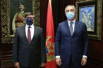 Đukanović sa Palmerom: Zadovoljstvo zbog najava intenzivnijeg angažmana SAD u regionu Đukanović sa Palmerom: Zadovoljstvo zbog najava intenzivnijeg angažmana SAD u regionu