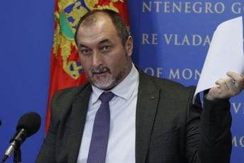 Pokreću interpelaciju za smjenu Stijovića Pokreću interpelaciju za smjenu Stijovića