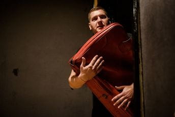 „(Ne) pričaj mi bajke” večeras u Zetskom domu „(Ne) pričaj mi bajke” večeras u Zetskom domu