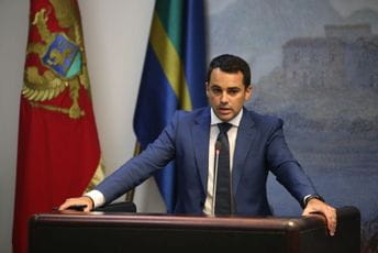 Uvažen apel Raičevića: Dodatna sredstva za školsku salu u Mrkojevićima Uvažen apel Raičevića: Dodatna sredstva za školsku salu u Mrkojevićima