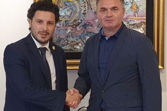 Šta plagijator iz Ljubljane prodaje Abazoviću? Šta plagijator iz Ljubljane prodaje Abazoviću?