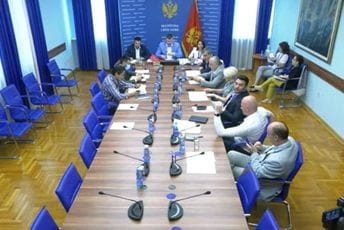 Poznata imena 16 kandidata za četiri člana Tužilačkog savjeta Poznata imena 16 kandidata za četiri člana Tužilačkog savjeta