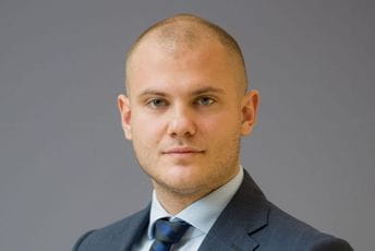 Vučinić: Nova vlast mora zaustaviti stare mafijaške navike u Crnoj Gori Vučinić: Nova vlast mora zaustaviti stare mafijaške navike u Crnoj Gori