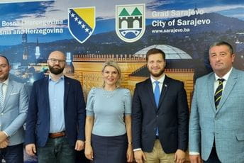 Sastanak članova SDP BiH i SDP CG: Budućnost obje zemlje je u EU Sastanak članova SDP BiH i SDP CG: Budućnost obje zemlje je u EU