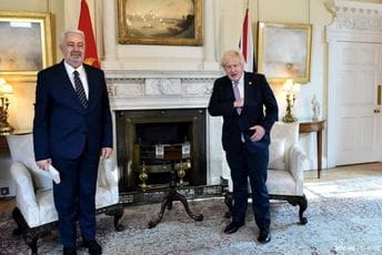 Krivokapić: UK će pomoći da oslobodimo CG iz kandži organizovanog kriminala i visoke korupcije Krivokapić: UK će pomoći da oslobodimo CG iz kandži organizovanog kriminala i visoke korupcije