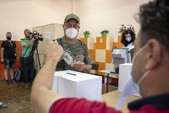 Bez jasnog pobjednika na izborima u Bugarskoj Sa biračkog mjesta u Sofiji