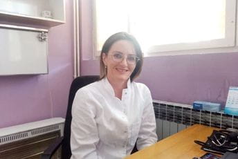 Doktorka sa desetak specijalnosti Doktorka sa desetak specijalnosti