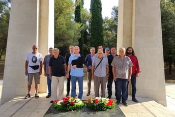 Knežević i Stanišić položili cvijeće na Spomenik partizanu borcu na Gorici Knežević i Stanišić položili cvijeće na Spomenik partizanu borcu na Gorici