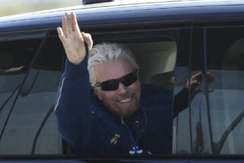 Juče letio u svemir, a nikad nije završio srednju školu Juče letio u svemir, a nikad nije završio srednju školu