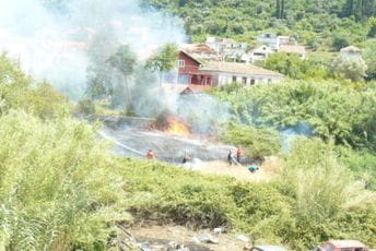 Neodgovorni građani rasplamsali vatru Neodgovorni građani rasplamsali vatru