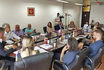 Prijedlog Savjeta RTCG: Radnicima koji su izgubili spor povećati broj rata Prijedlog Savjeta RTCG: Radnicima koji su izgubili spor povećati broj rata