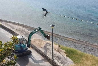 Bijela: Završeni radovi na plaži dječijeg Doma „Mladost“ Bijela: Završeni radovi na plaži dječijeg Doma „Mladost“
