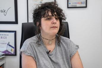 Vlada po ubrzanoj proceduri da izmijeni i dopuni zakone koje je nužno prilagoditi Zakonu o životnom partnerstvu lica istog pola Vlada po ubrzanoj proceduri da izmijeni i dopuni zakone koje je nužno prilagoditi Zakonu o životnom partnerstvu lica istog pola