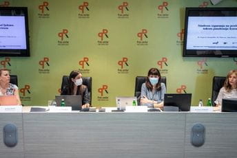 Disbalans između truda i nagrade kod bolničkih ljekara je ogroman Disbalans između truda i nagrade kod bolničkih ljekara je ogroman