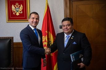 Bečić i predsjednik Parlamenta Gvatemale: Važno učešće mladih u politici Bečić i predsjednik Parlamenta Gvatemale: Važno učešće mladih u politici